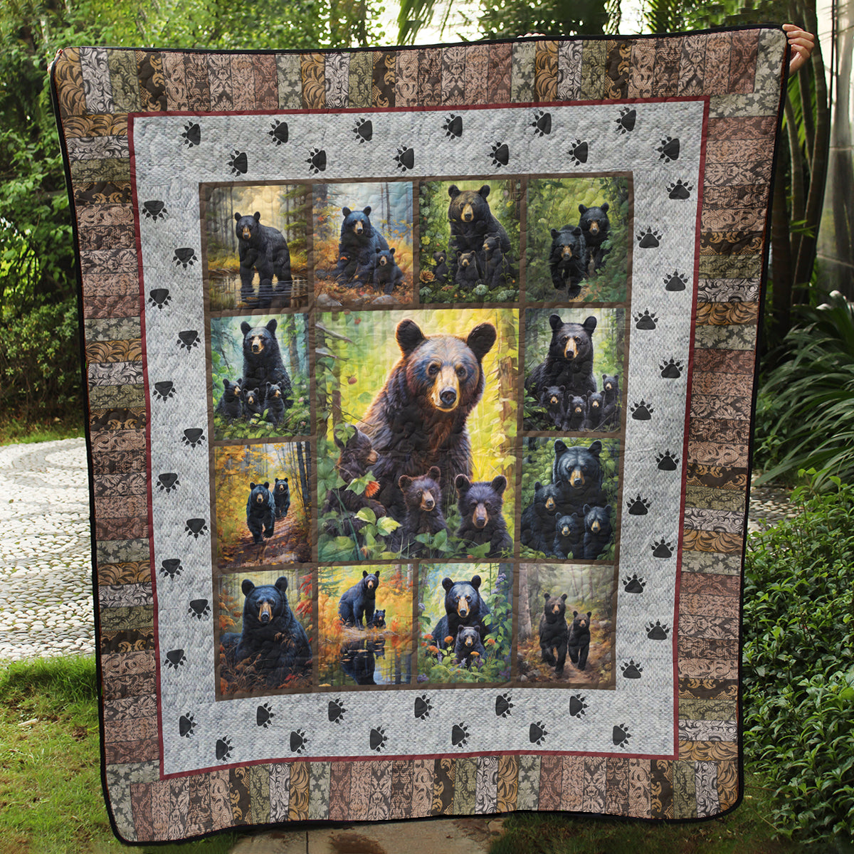 Black Bear QV240505 Art Quilt