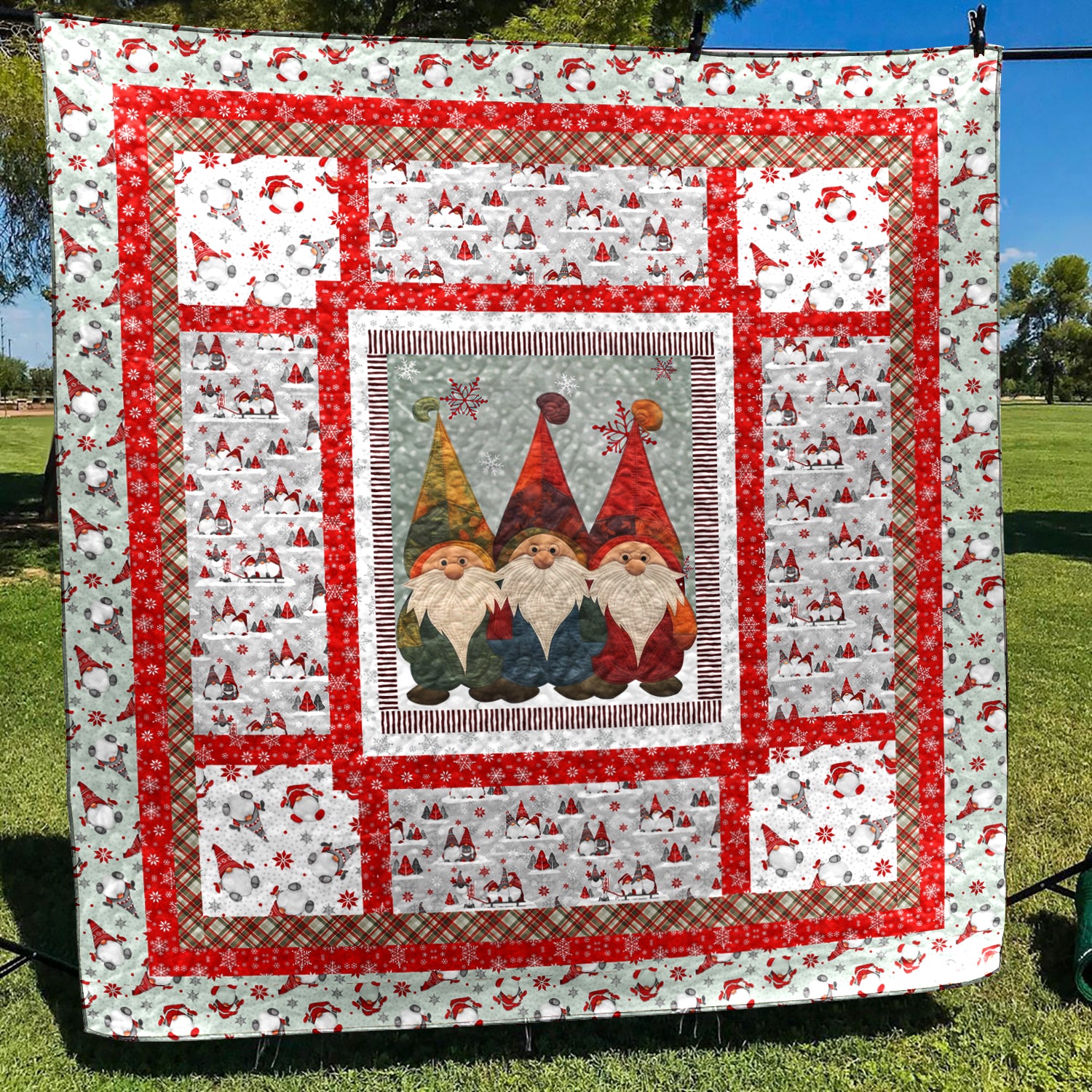 Christmas Gnome CLA2111199Q Art Quilt