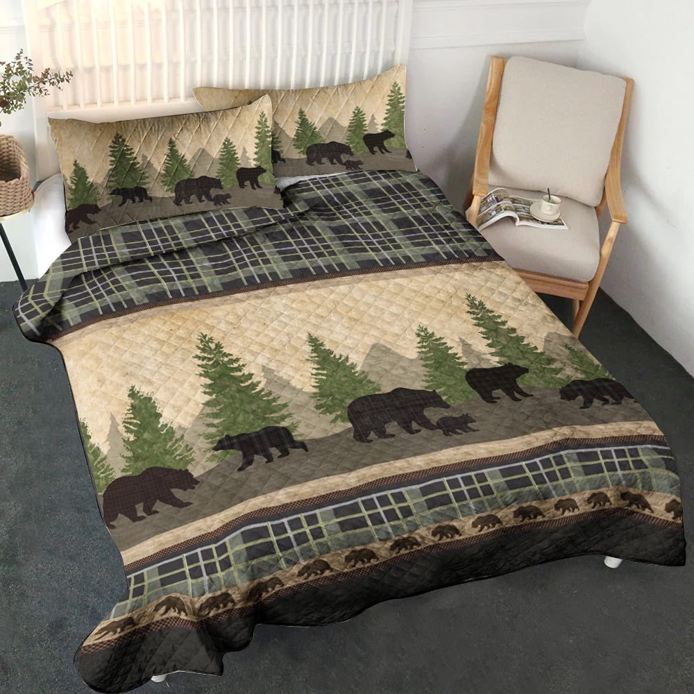 Donna Sharp Bear Walk Plaid CLA0611119B Quilt Bed Set