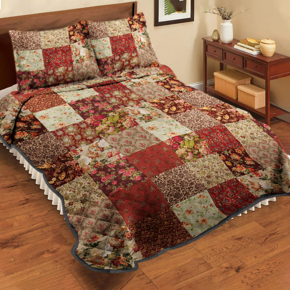 Cranberry Floral Patchwork CLA22101541B Quilt Bed Set