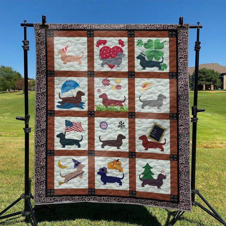 Dog Dachshund TD2709333 Art Quilt
