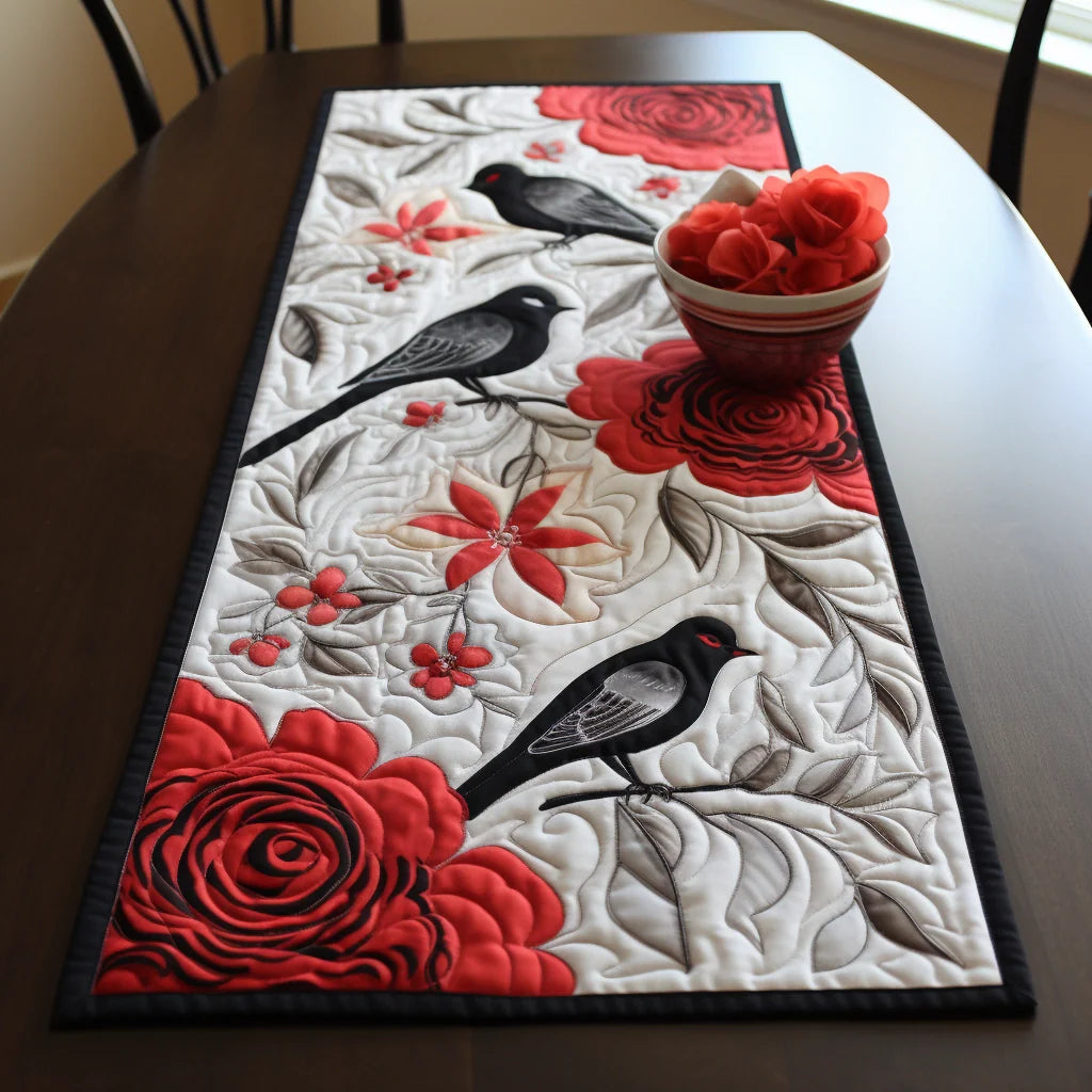 Bird TAI260224366 Quilted Table Runner