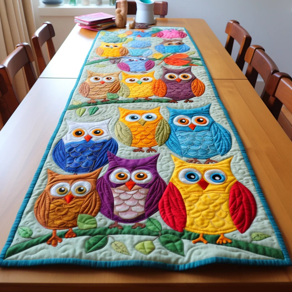 Owl TAI13122346 Quilted Table Runner