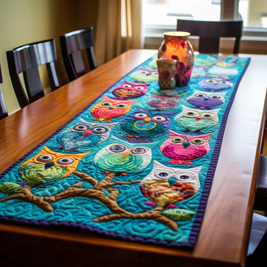 Owl TAI13122359 Quilted Table Runner