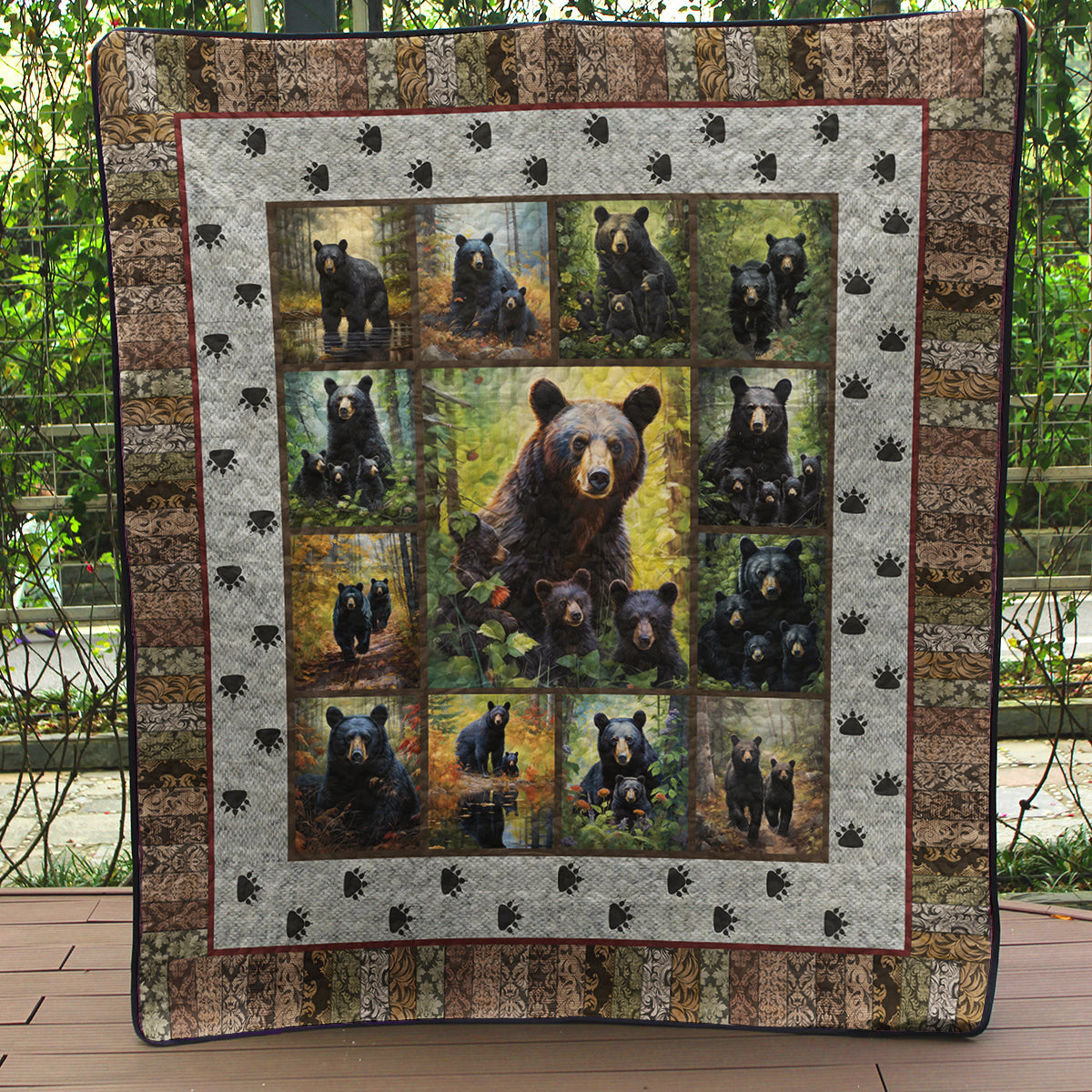 Black Bear QV240505 Art Quilt