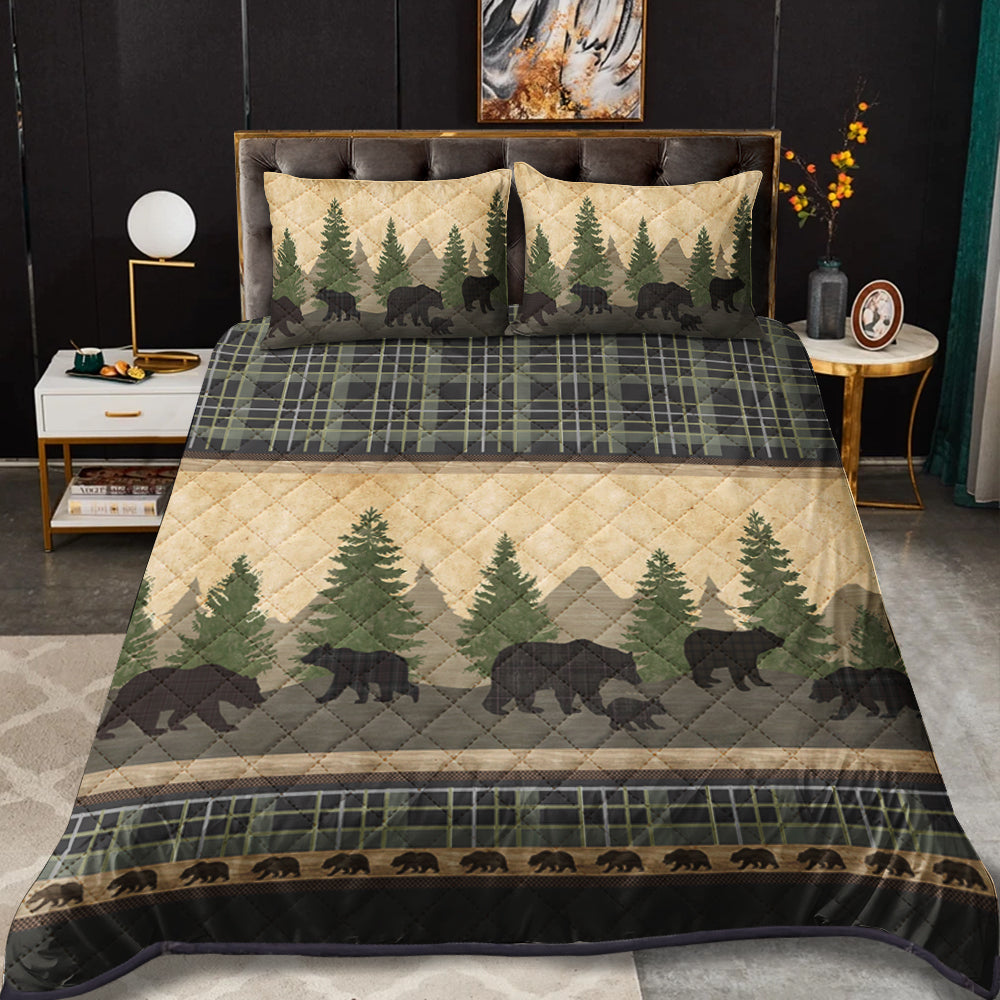 Donna Sharp Bear Walk Plaid CLA0611119B Quilt Bed Set