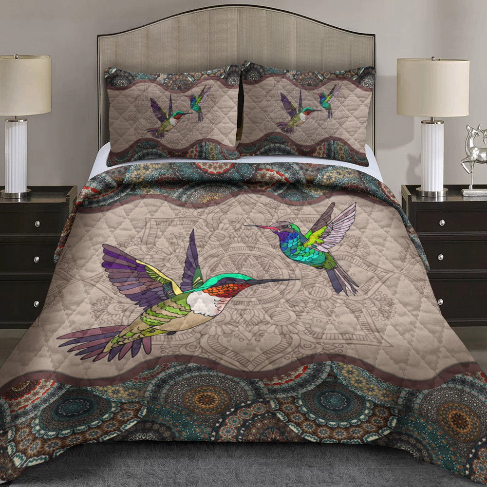 Hummingbird Quilt Bed Set TM270905